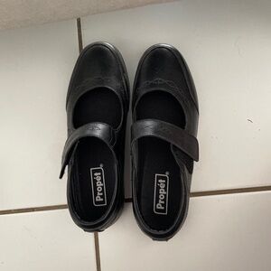 NWOT - Propet Shoes